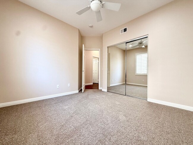 Building Photo - Gated 4 Bedroom 3 1/2 Bath Two Story Home