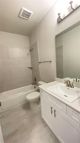 Building Photo - 8110 Agarito Way