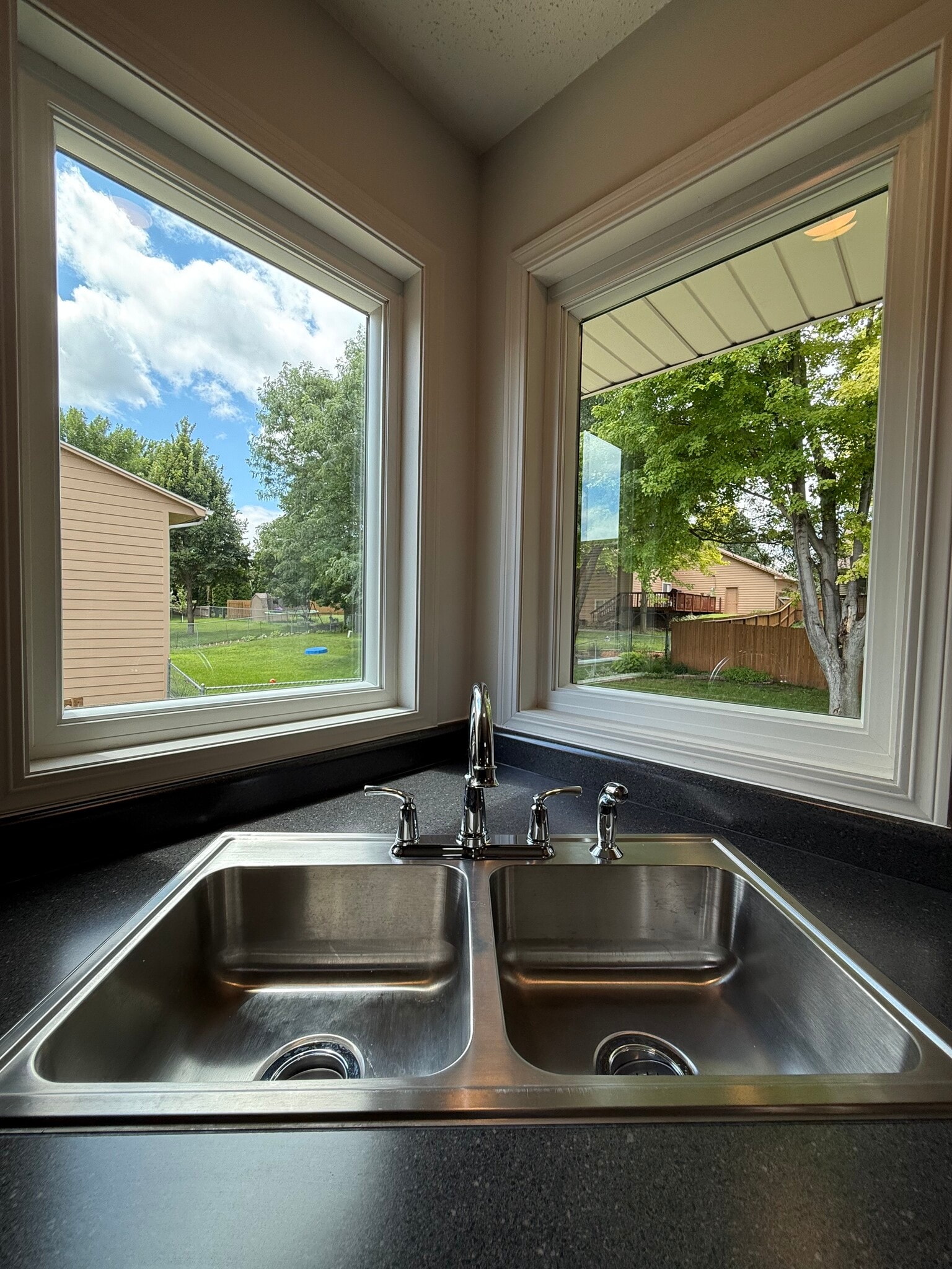 New kitchen sink - 2005 S Gordon Dr