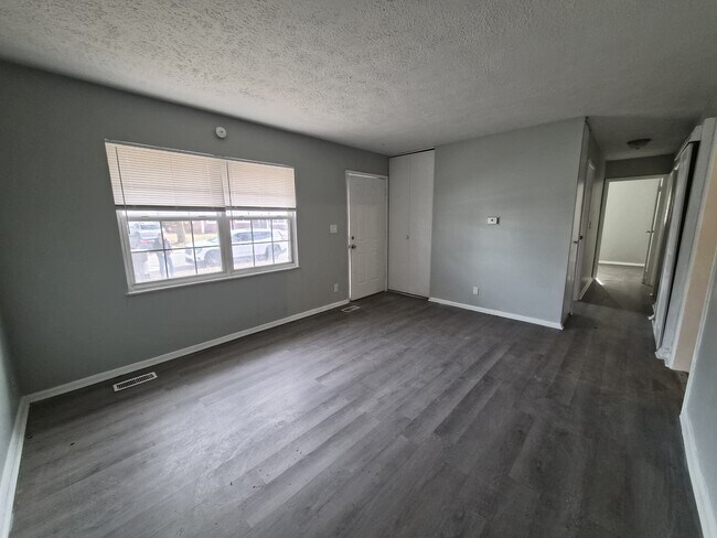 Building Photo - 4102 Biscayne Rd