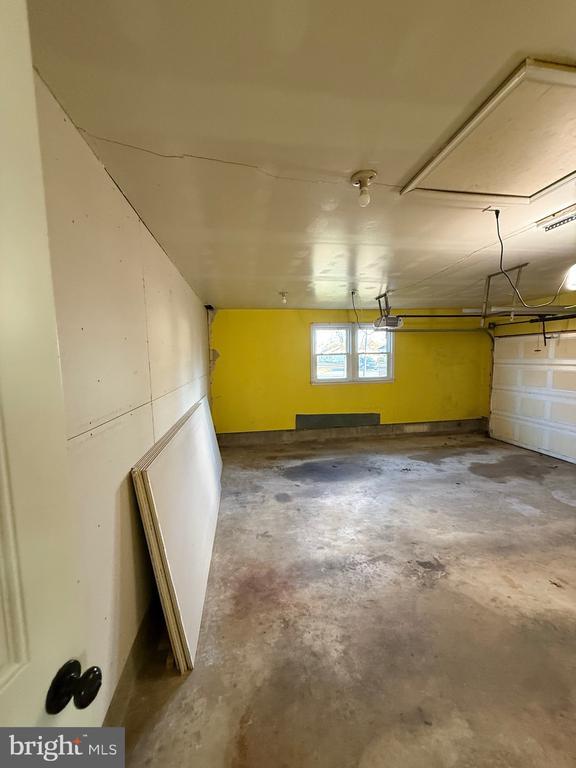 Building Photo - 606 Wyoming Ave