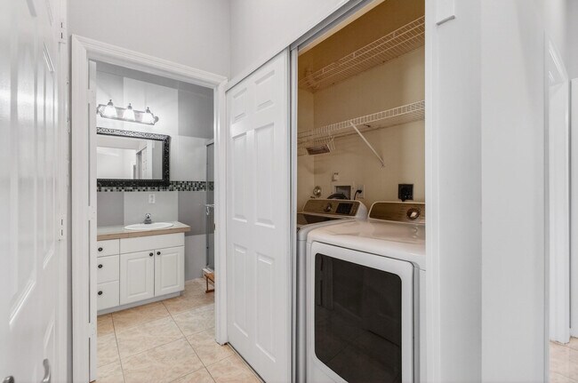 Building Photo - 3162 Via Poinciana