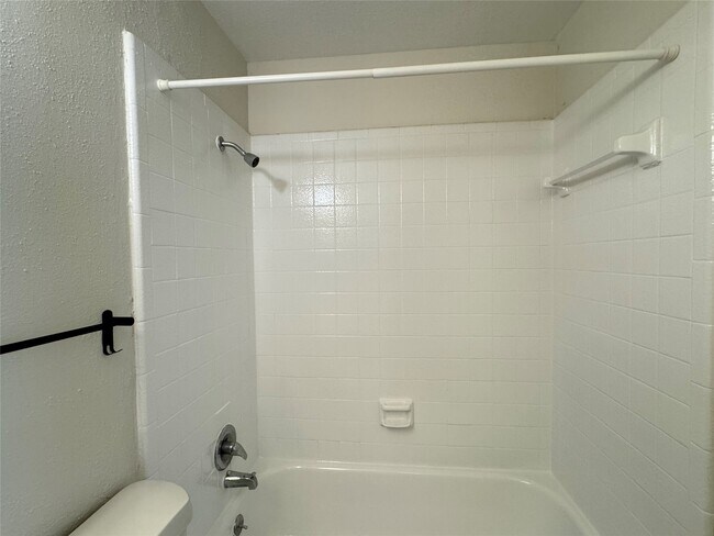 Building Photo - 6500 Sands Point Dr