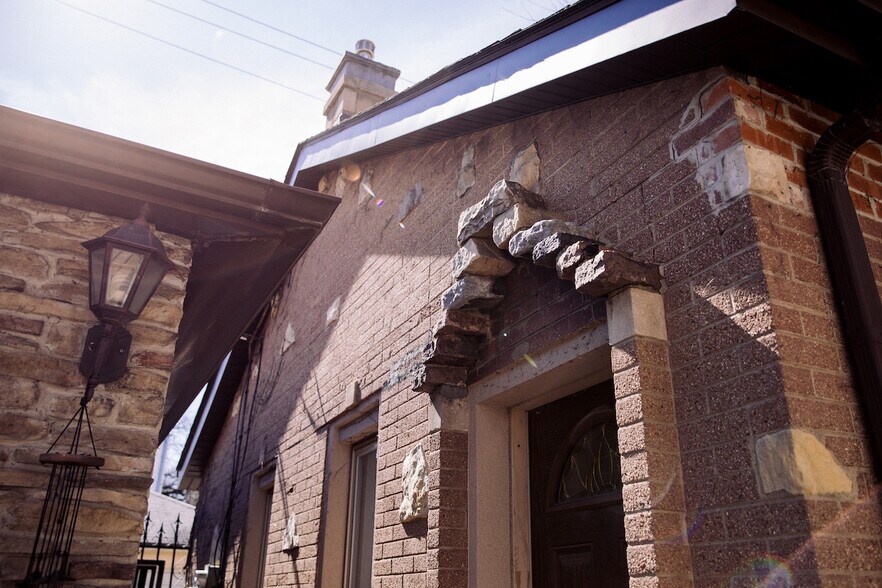 Building Photo - 3925 W Eddy St