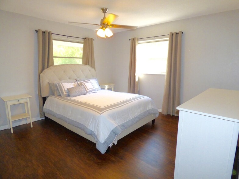 Building Photo - 632 50th St N