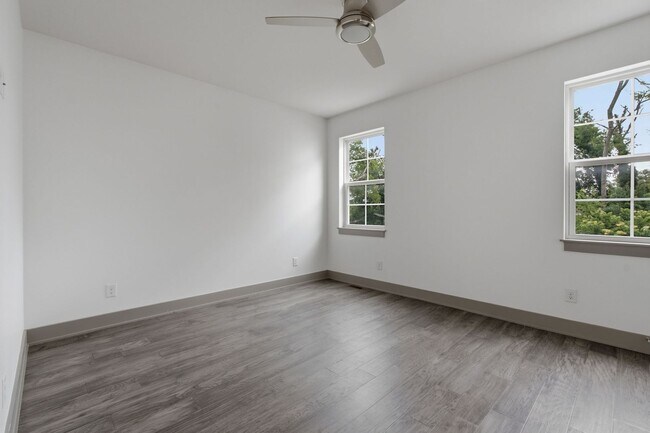 Building Photo - 122H Oceola Ave