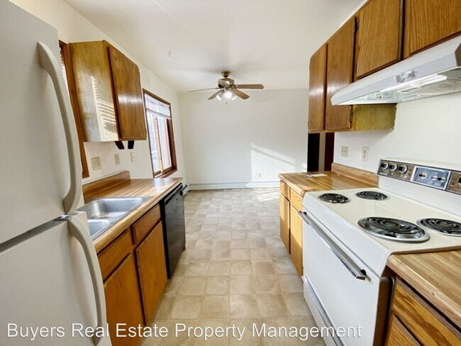 Building Photo - 8118 Boundary Ave