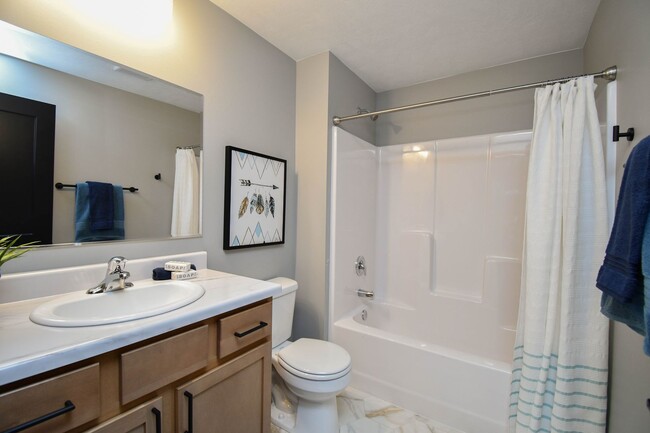 Building Photo - 3900 S Caballo Ct