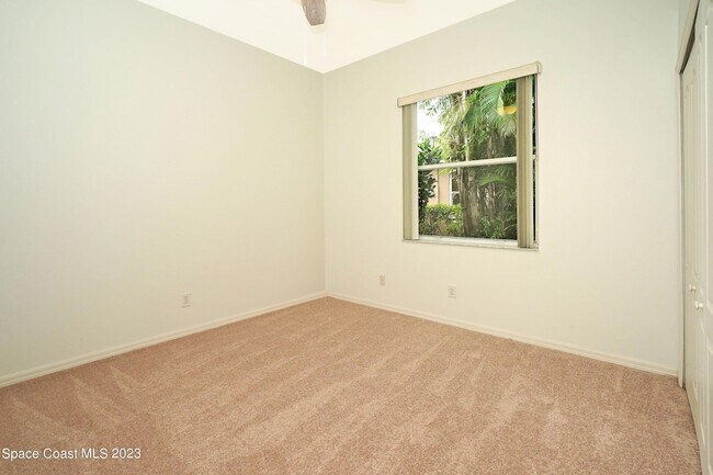 Building Photo - 1521 Wilmington Dr