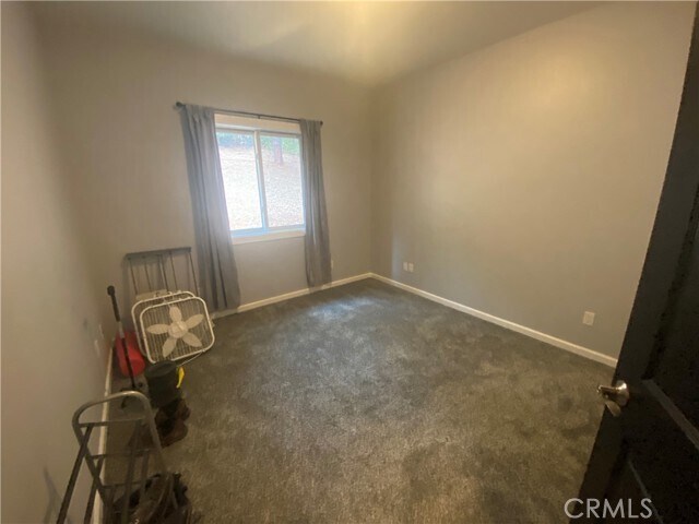 Building Photo - 18700 Oak Grove Rd