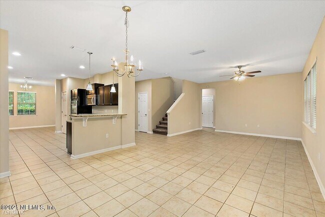 Building Photo - 5 br, 3 bath House - 4337 Green Acres Ln