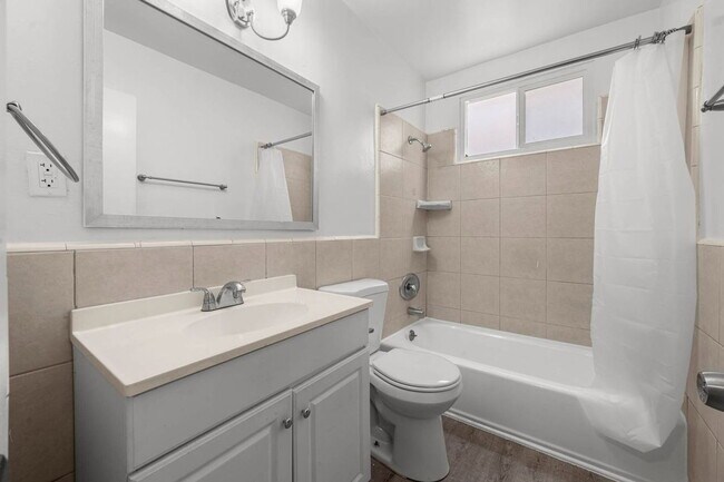 Building Photo - 4024 Gelber Pl