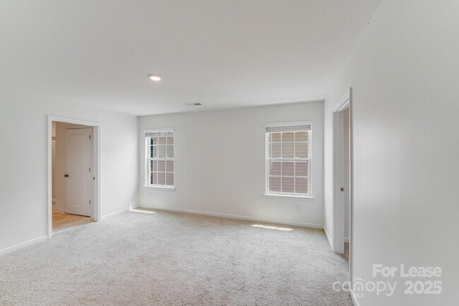 Building Photo - 3255 Winesap Dr