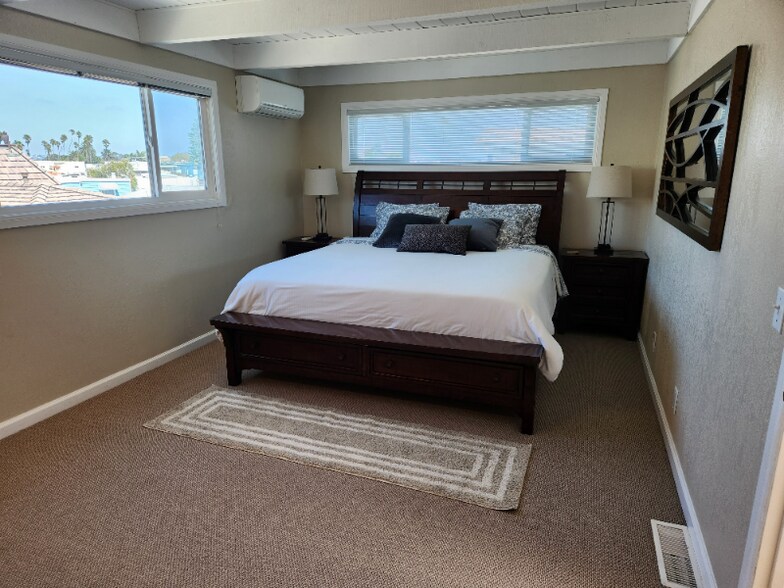 Building Photo - 718 Coronado Ct