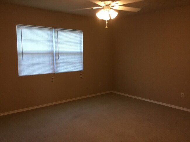 Building Photo - 5221 Norris Dr