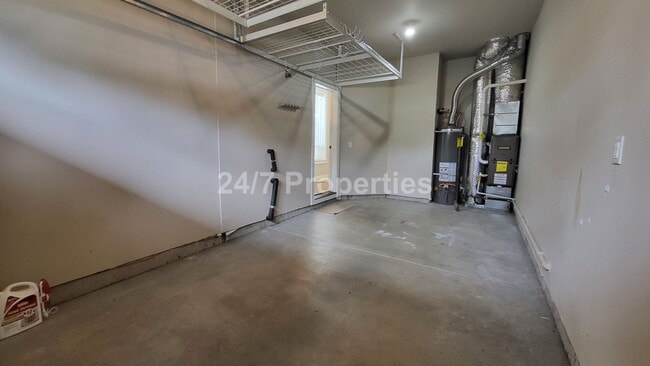 Building Photo - Modern 3 BD | 2.5 BA Craftsman Style Home ...
