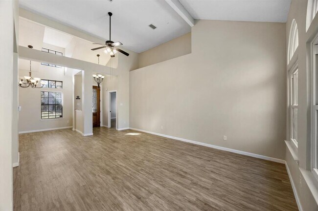 Building Photo - 8430 London Way Dr