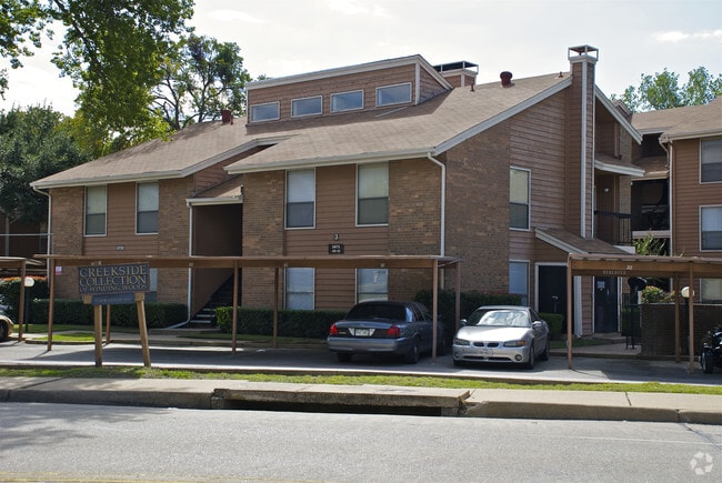 Building Photo - Creekside Condominiums
