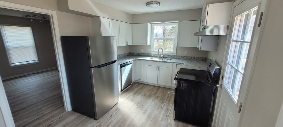 Building Photo - 4505 Southern Webbing Mill Rd