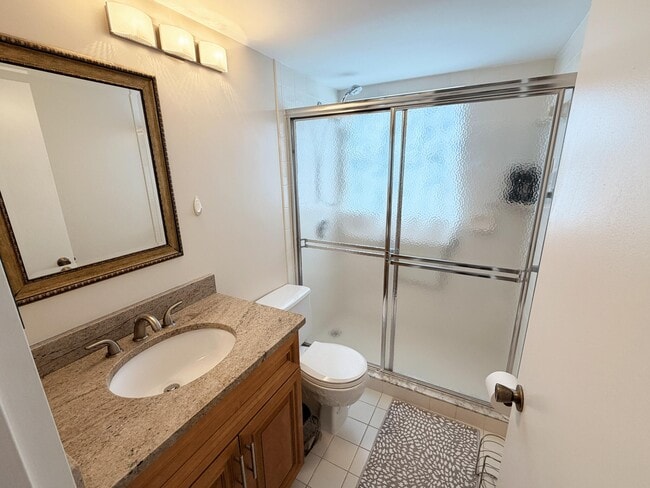 Building Photo - 375 Mansfield I