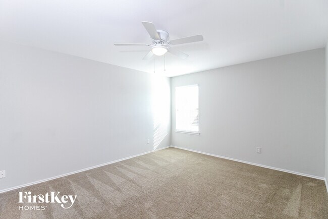 Building Photo - 1307 Bent Grass Dr