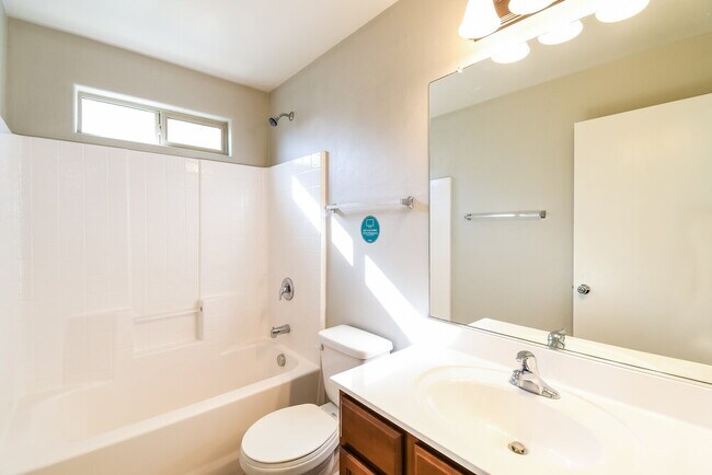 Building Photo - 2285 E Yavapai Ln