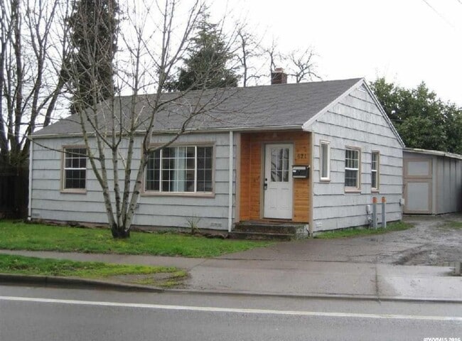 Building Photo - Great location, walking distance from OSU