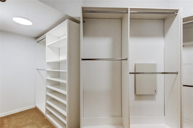 Building Photo - 9002 Spring Garden Way