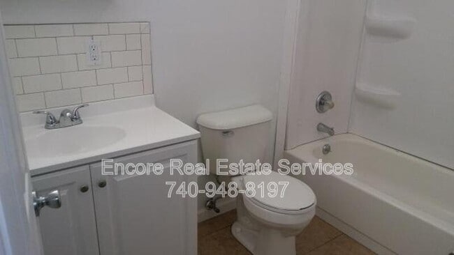 Building Photo - 1119 Hollander St