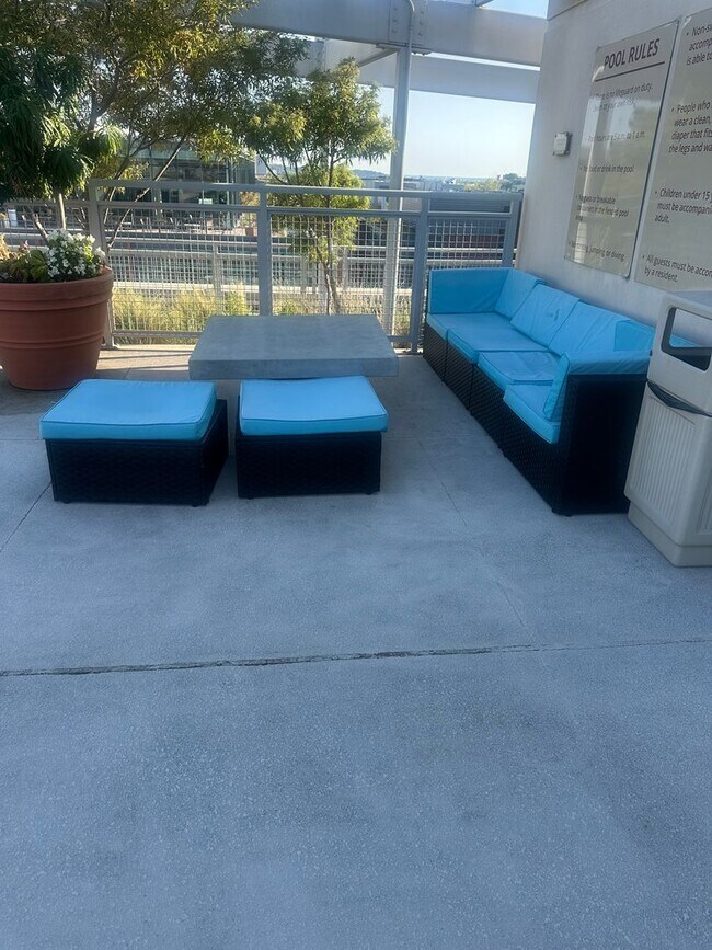 Building Photo - 1 Bedroom 1 Bath Condo Near Capitol Hill