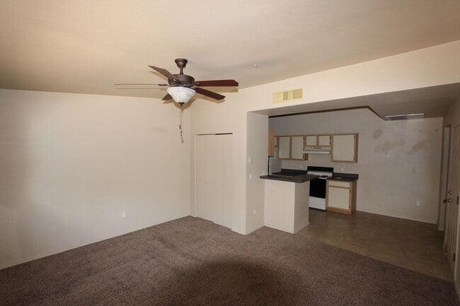 Building Photo - Coming Soon! Arbors Studio for Rent