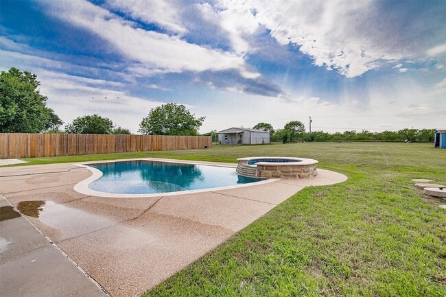 Building Photo - 9512 Carson Ranch Rd