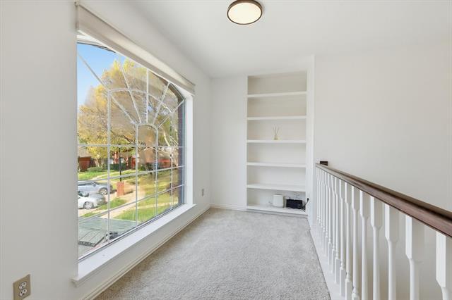 Building Photo - 836 Lakeview Cir