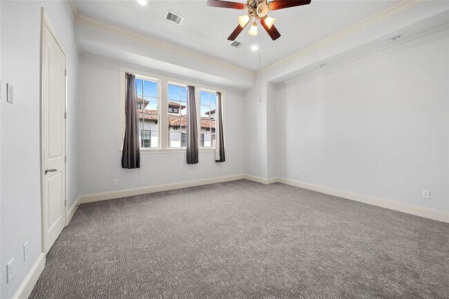 Building Photo - 3921 Gramercy St
