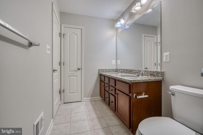 Building Photo - 985 Morgan Run Rd