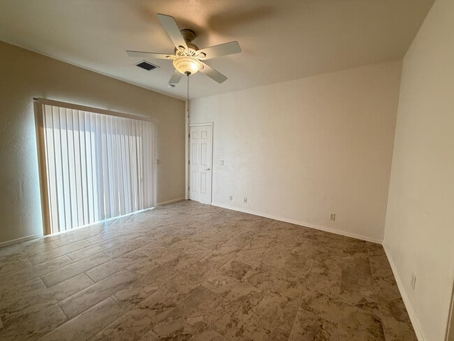 Building Photo - 4613 Bay Cir