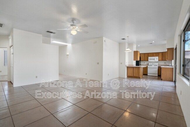 Building Photo - 3730 N Bay Horse Loop