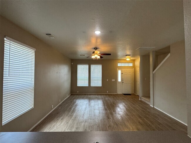 Building Photo - 16875 Mammoth Springs Dr