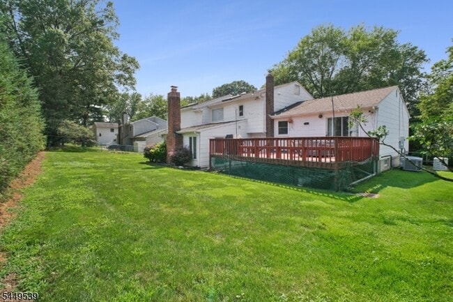 Building Photo - 5 Trombley Dr