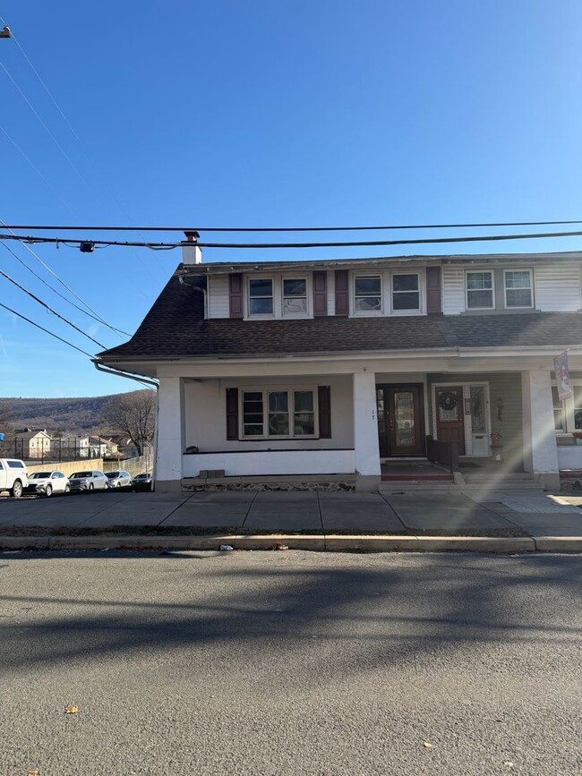 Building Photo - 17 N 24th St