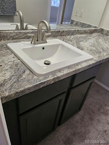 Building Photo - 813 S Ouray St