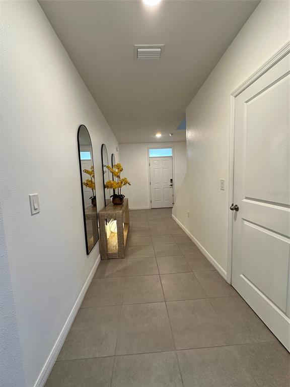 Building Photo - 11167 Leland Groves Dr