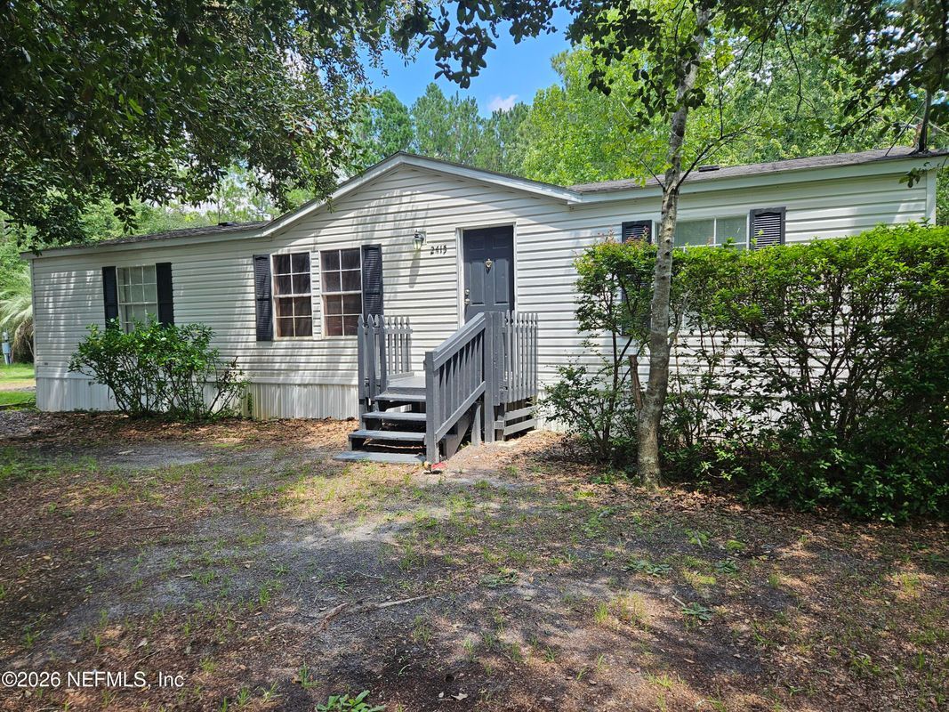 Building Photo - 2415 Clover Ave