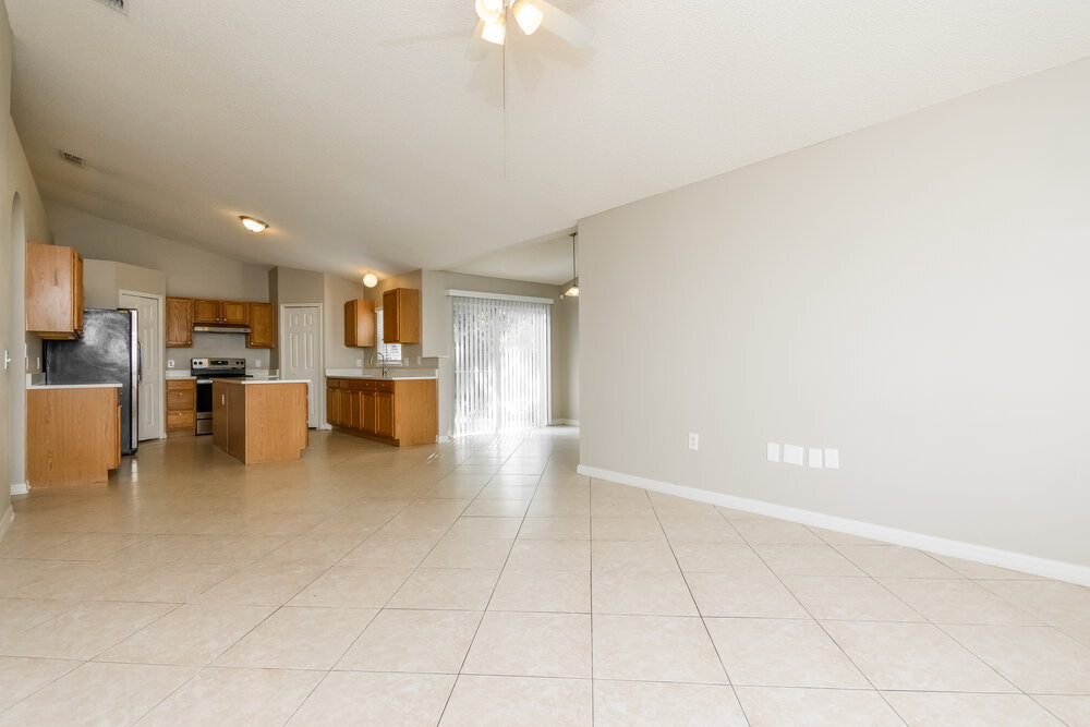Building Photo - 225 Cranbrook Dr