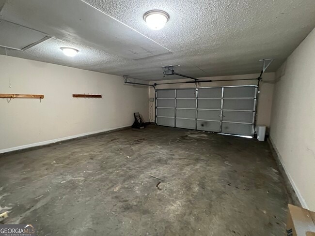 Building Photo - 1229 Clearwater Dr