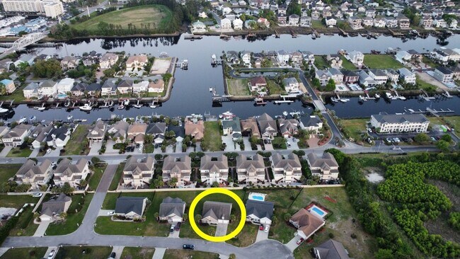 Building Photo - Great Location Single Family Home