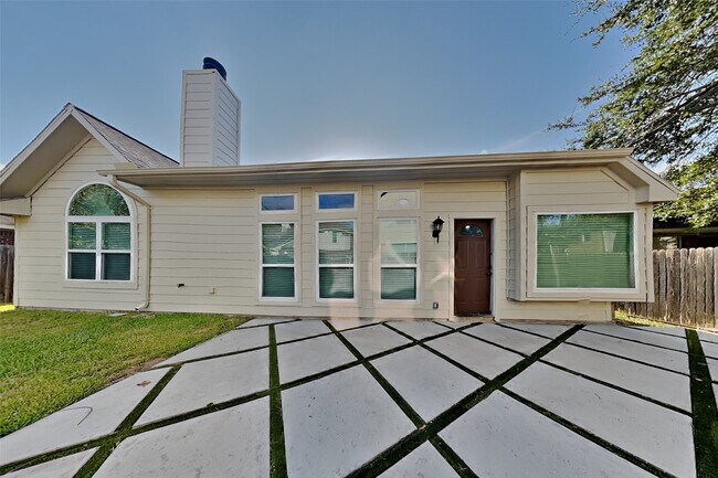 Building Photo - 21023 La Arbre Ln
