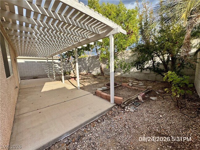 Building Photo - 2173 Hidden Ranch Terrace