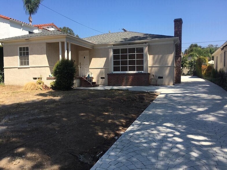 Primary Photo - 1665 Santa Maria Ave