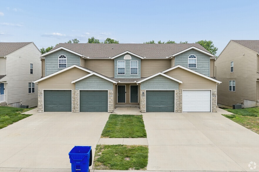 1901 Victory Ln - Patriot Pointe